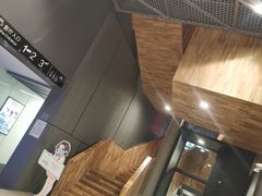 -虹桥艺术中心