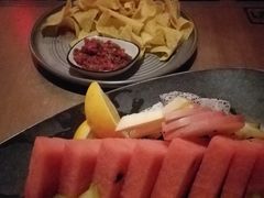 -FOUR PLAY BAR