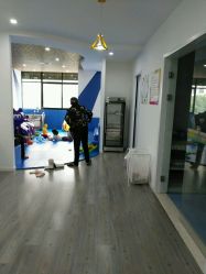 -Pony Baby宝尼婴幼儿游泳SPA馆