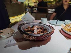 -江城小馆陕南妈妈菜·全球旅行餐厅(钟楼店)
