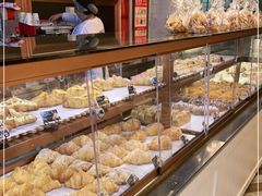 面包甜点陈列柜-牛角村(大族广场店)