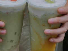 牛油果很芒-瑞幸咖啡(大都会东方广场店)