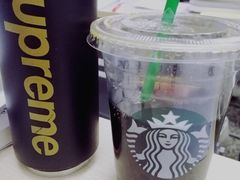 -星巴克(上海虹桥新天地二店)