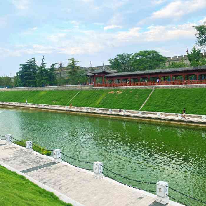 环城西苑公园-"市区里面比较大的人文历史自然景观与新绿化.