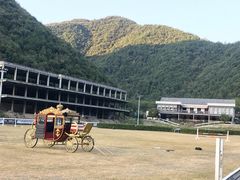-梦娜斯庄园