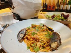 木姜子章鱼腿扇贝意面-LESCEDARS Brasserie Bistro香柏树
