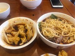 特色钟水饺-牛王庙特色面(杏苑公寓店)