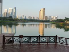 -万绿园