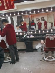 -东方先生国潮男士理发馆