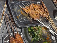 -马路牙子烧烤音乐酒馆(望京店)