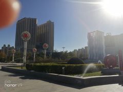 -滨河世纪广场公园