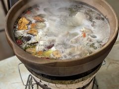 连州果园鸡-威邵鸡煲(西华路总店)