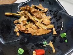 -馋三尺蟹粉小笼(人民广场店)