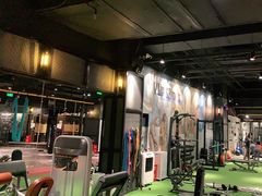 -VLines耀能运动24小时·月付制健身(京广桥店)