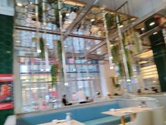 -红樱桃·欢乐餐厅(太原里店)