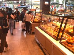 面包甜点陈列柜-巴黎贝甜(大宁国际商业广场店)