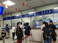 -上海市口腔医院(徐汇院区)