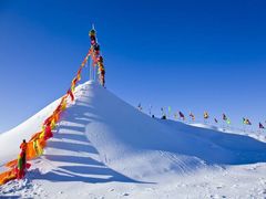 -亚布力新体委滑雪场