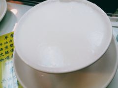 蛋白炖鲜牛奶-澳洲牛奶公司(佐敦店)