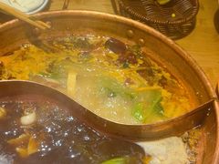 -洱火云南酸菜牛肉火锅(石景山当代商城店)
