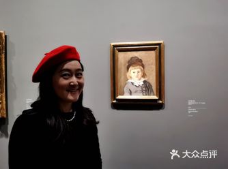 前不久，参加了<法国现代艺术大展>的开幕式
