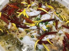 -江渔儿酸菜鱼专门店(明珠广场店)