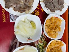 -牛一嘴·兰州牛肉面·大盘鸡(财富中心店)