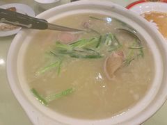 蹄髈大骨黄豆汤-小实惠嘉(威海路店)