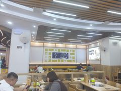 -三清洞摩西韩式年糕火锅(威高广场店)