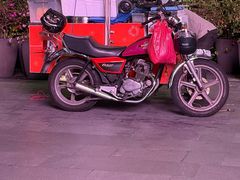 -詹爷爷乌节路街头冰淇淋