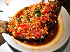香煎大鲫鱼-费大厨辣椒炒肉(高铁吾悦广场店)