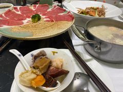 -红鼎豆捞·非遗鲍皇汤火锅(宝丰路店)