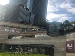 -中航城君尚购物中心