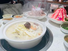 -三人行骨头王火锅(长寿店)