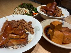 -红猪卤肉饭(大西洋美食城店)