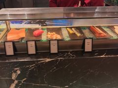 -广州万富希尔顿酒店·感趣自助餐厅·金秋蟹宴生蚝海鲜刺身