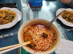 -巍山𤆵肉饵丝