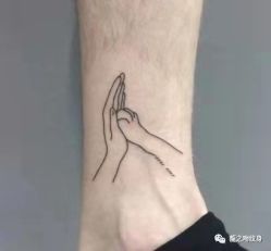 点击看大图 -龙之吻专业刺青·手工耳洞·纹身去色