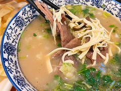 -八百里牛肉汤(盖饭·锅贴·万象城店)