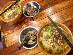 -正宗李家土鸡米线店