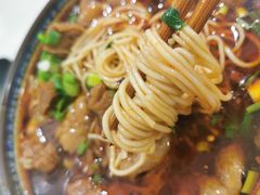 -胥佳烧鸡公牛肉面馆