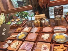 -银米·云南传统过桥米线(双廊黑金冠店)