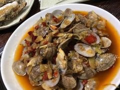 -陆记牛庄·碳锅龙虾烧烤(爱上花园店)