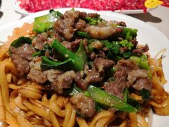 招牌湿炒牛河-潮泰牛肉火锅 · 创于1992年(车公庙店)