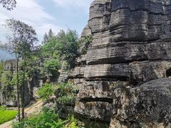 -梭布垭石林景区