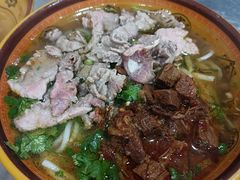 -花溪牛肉粉(八鸽岩店)