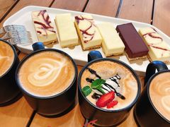 -星巴克臻选(上海合生汇1F店)