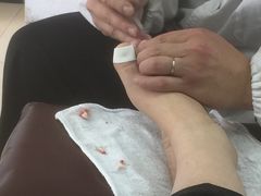 -郏芬芬扦脚服务部(新闸路店)