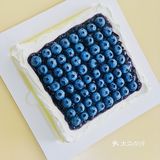 全是蓝莓！这款蛋糕的名字是Blue