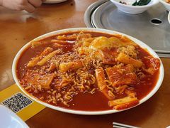 -亲昵春川鸡排(韩国美食街店)